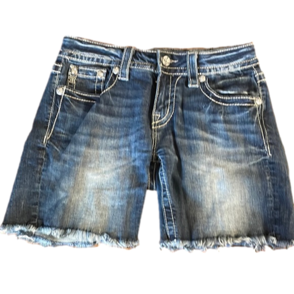 Miss Me Mid Rise Mid Shorts Size 27
